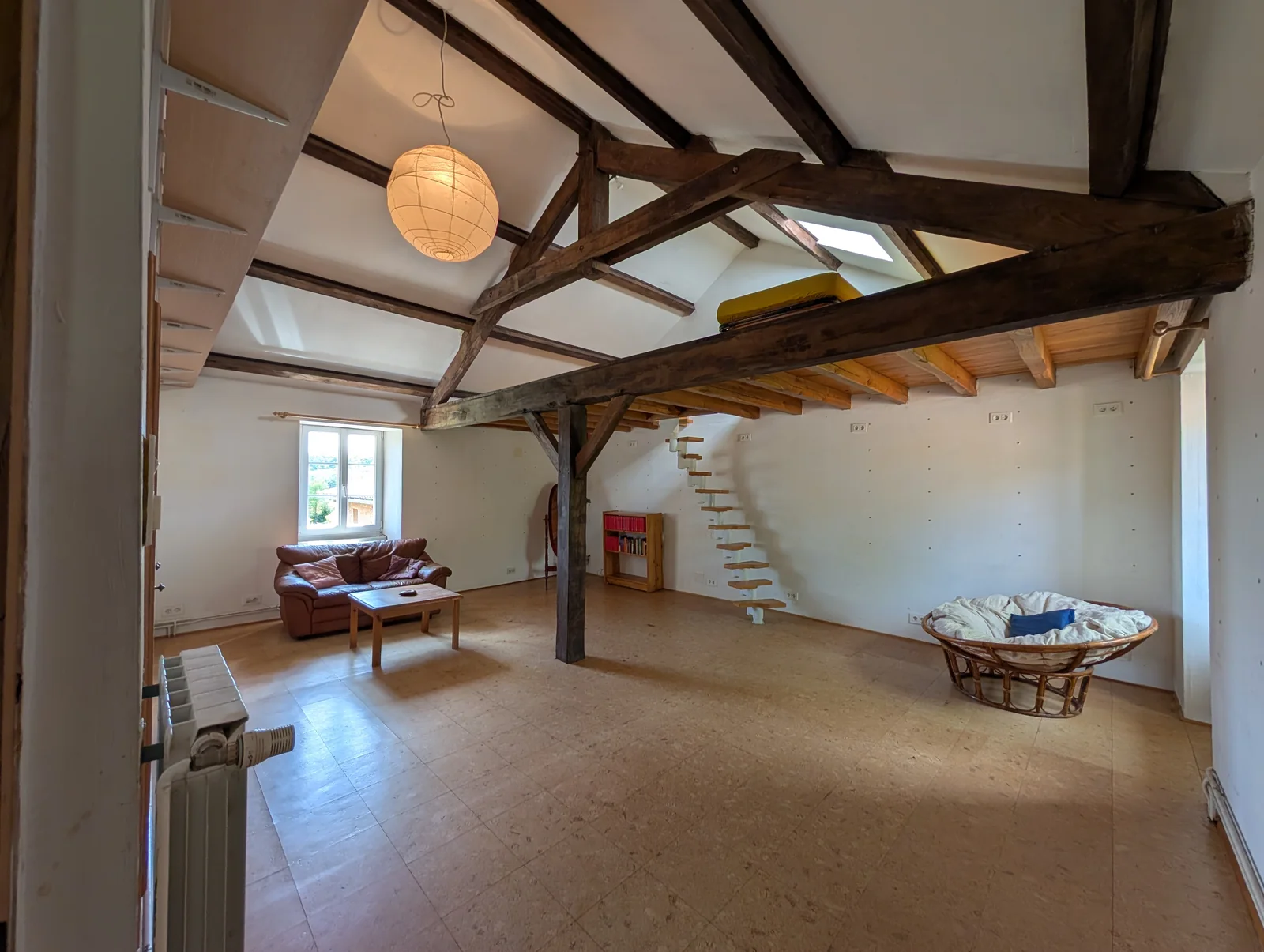 Grande chambre avec mezzanine