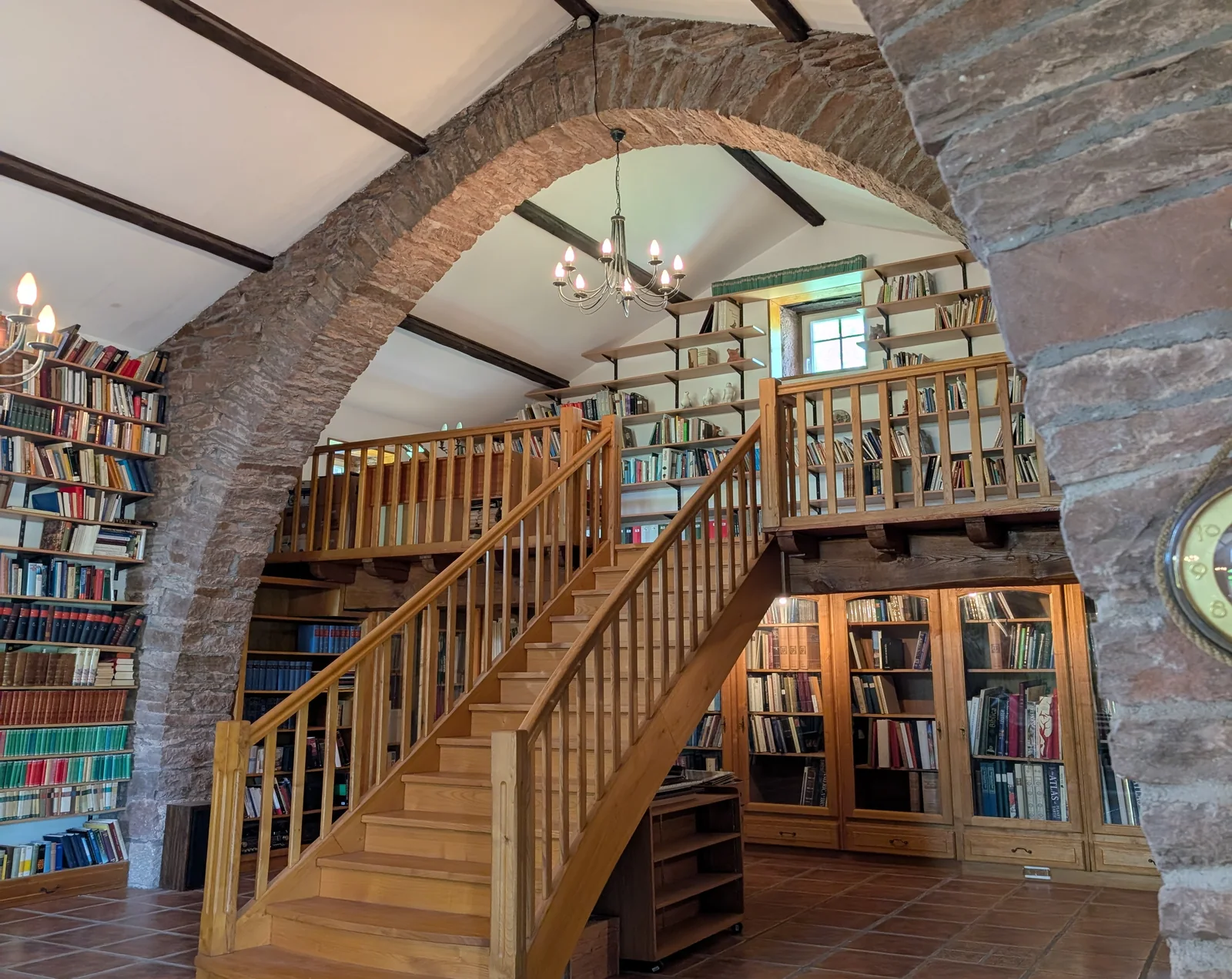Bibliothèque restaurée